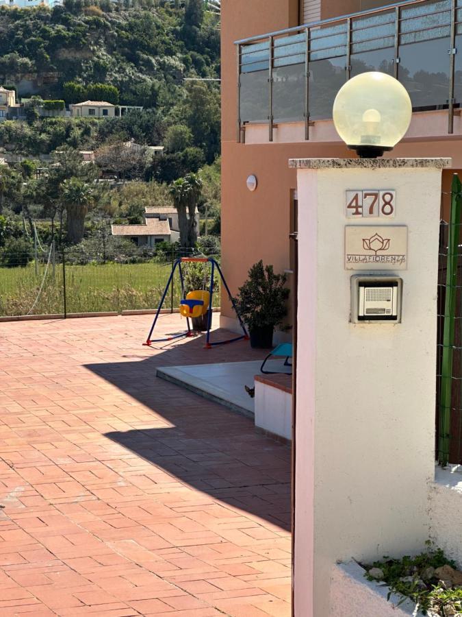 Villa Fiorenza - 100 Mt Dal Mare 카스텔라마레델골포 외부 사진